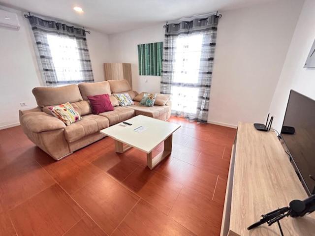 Apartamentos Empul " Tunidos House " 巴尔巴特 外观 照片